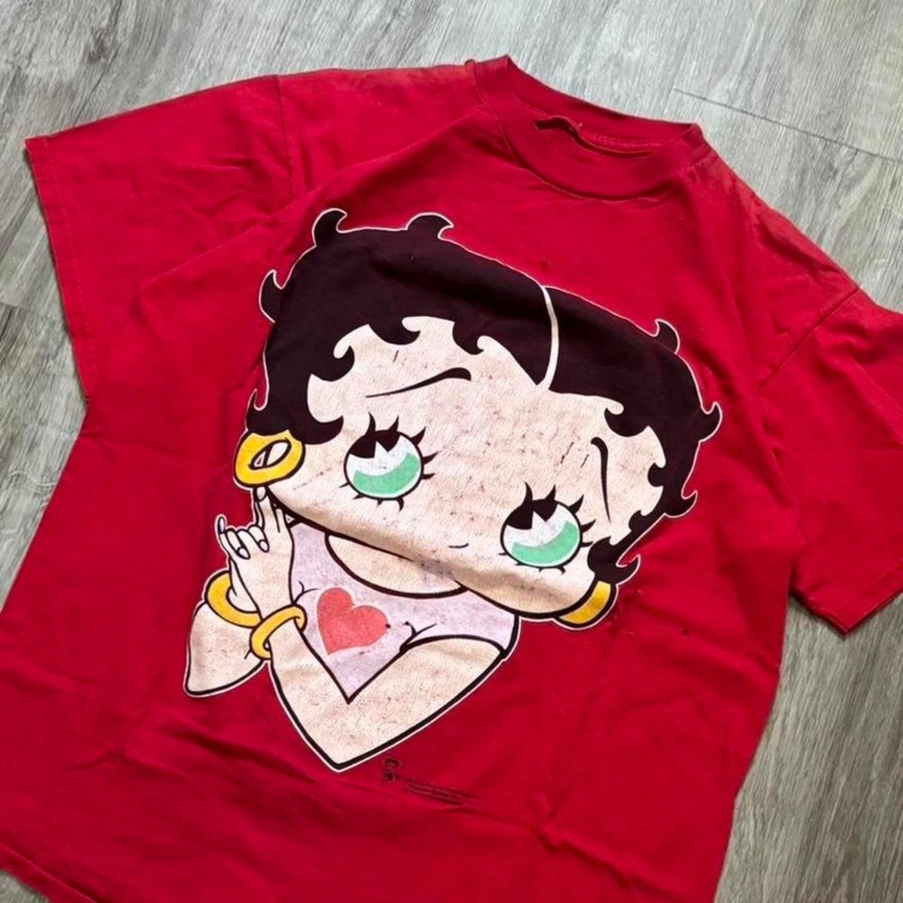 Vintage 1995 Cute Betty Boop Red Heart T-shirt